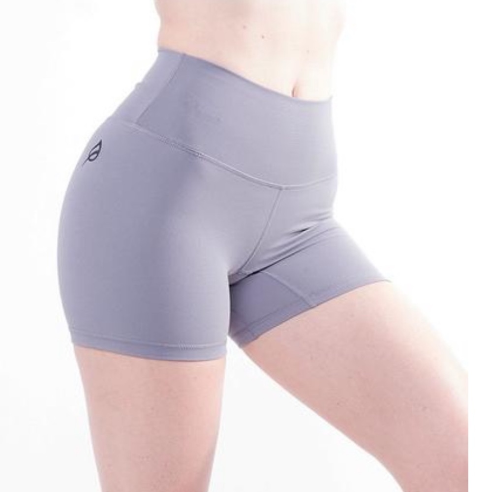 P’tula Betsy Short size L, 4” inseam